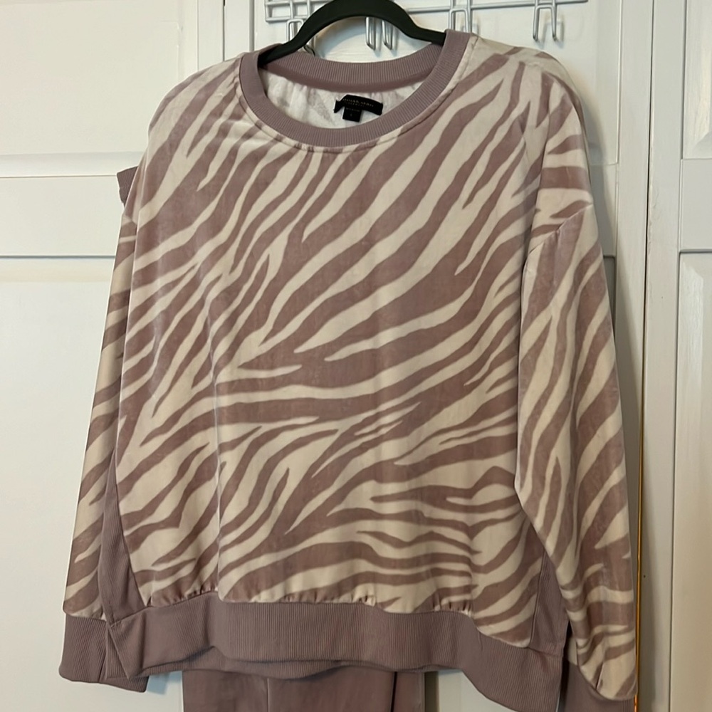 Donna Karan lounger suite.  Very light purple in color.